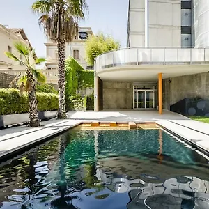 Ikonik Angli Hotel Barcelona
